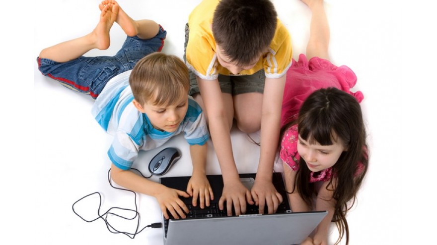 Safety Tips against children in social networks